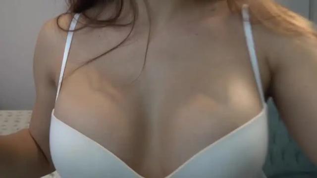 Image 3 of beyllove_d Stream on Chaturbate on 14 months ago