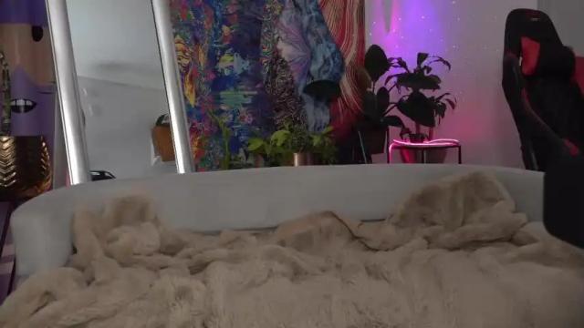 Image 3 of beyllove_d Stream on Chaturbate on 14 months ago