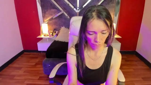 Image 4 of beyota_moon Stream on Chaturbate on 19 months ago
