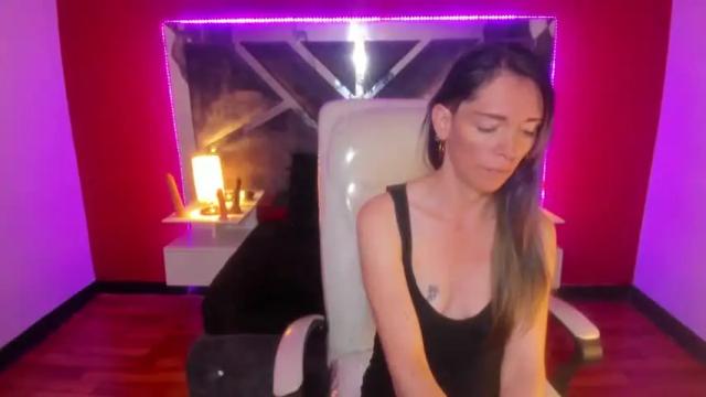 Image 6 of beyota_moon Stream on Chaturbate on 18 months ago