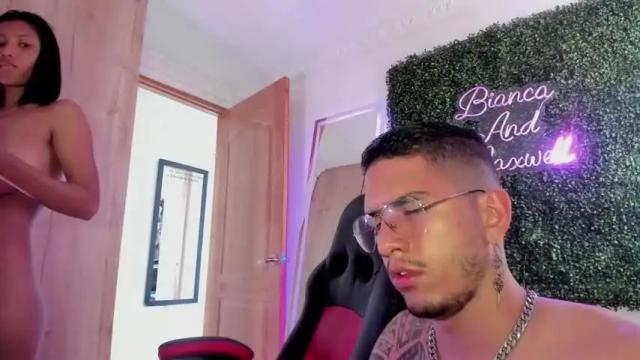 Image 7 of bianca_and_maxwell Stream on Chaturbate on 16 months ago