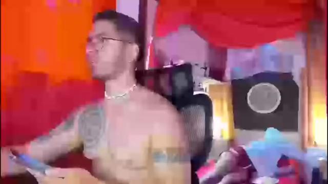 Image 8 of bianca_and_maxwell Stream on Chaturbate on 4 months ago