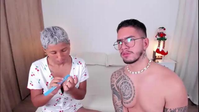 Image 2 of bianca_and_maxwell Stream on Chaturbate on 18 days ago