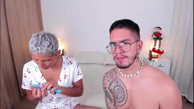 Image 3 of bianca_and_maxwell Stream on Chaturbate on 18 days ago