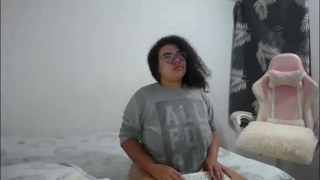 Image 2 of bianca_boobs Stream on Chaturbate on 3 months ago