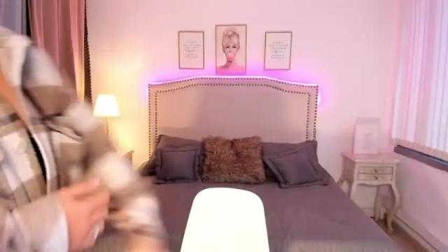 Image 10 of bianca_es Stream on Chaturbate on 18 months ago