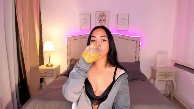 Image 3 of bianca_es Stream on Chaturbate on 18 months ago