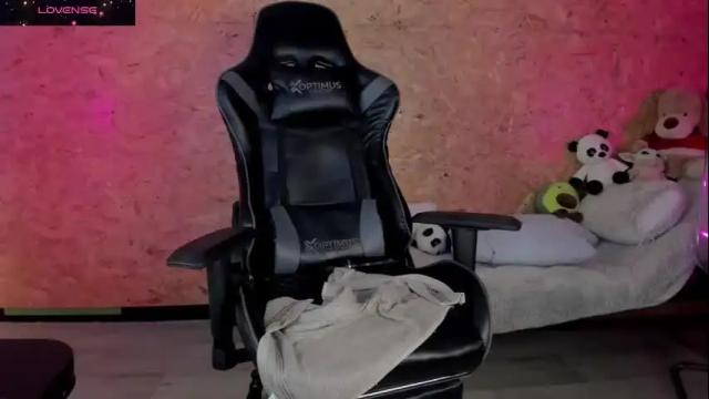 Image 7 of biancastrongg Stream on Chaturbate on 1 day ago