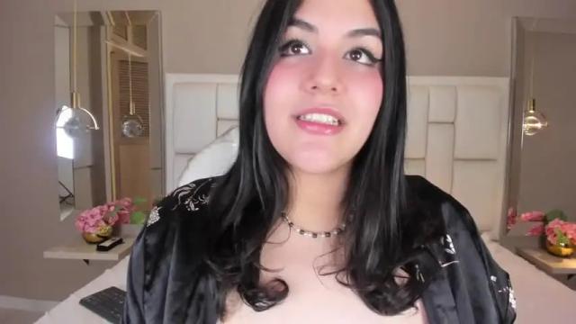Image 12 of biancax_ Stream on Chaturbate on 13 months ago