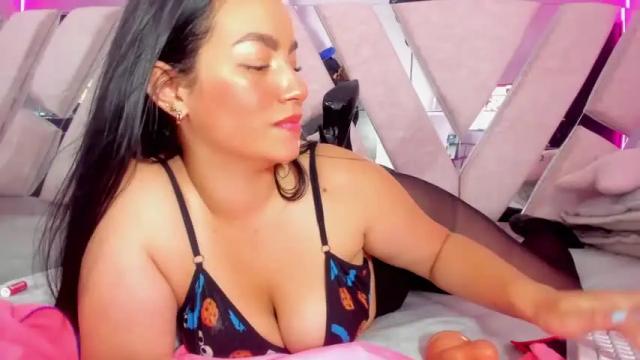 Image 3 of bianka_campbell Stream on Chaturbate on 20 months ago