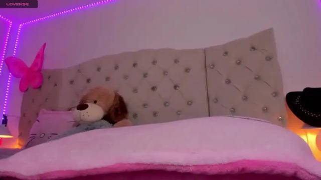 Image 11 of bianka_campbell Stream on Chaturbate on 24 months ago