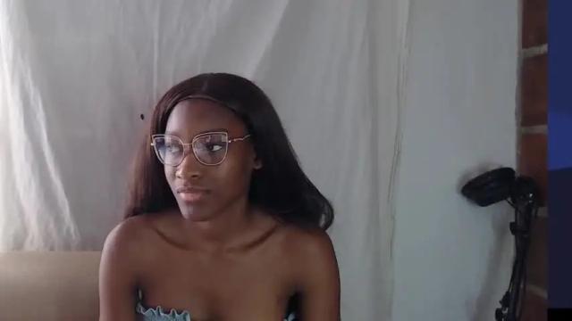Image 7 of bianka_harper Stream on Chaturbate on 14 months ago