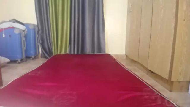 Image 3 of bigass_signora Stream on Chaturbate on 18 months ago