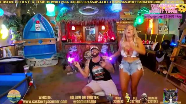 Image 4 of bigbananamilfshake Stream on Chaturbate on 13 months ago