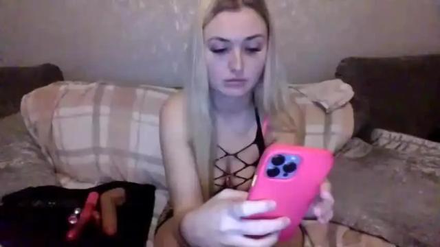 Thumbnail 3, bigbattyblondexo's Stream at Chaturbate, 18 months ago