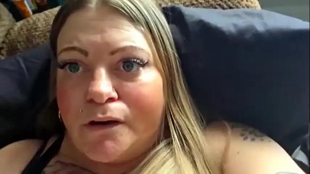 Image 3 of bigblueeyesmomma Stream on Chaturbate on 2 months ago