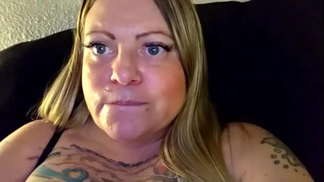 Thumbnail 3, bigblueeyesmomma's Stream at Chaturbate, 1 month ago