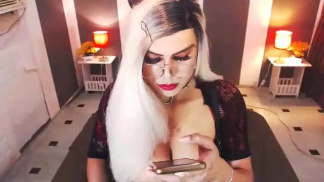 Image 12 of bigbomblhoraine Stream on Chaturbate on 15 months ago