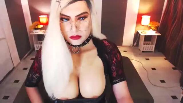 Image 7 of bigbomblhoraine Stream on Chaturbate on 16 months ago