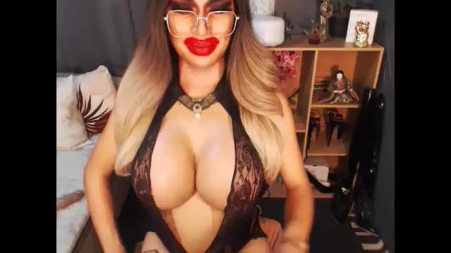 Image 12 of bigbomblhoraine Stream on Chaturbate on 1 month ago