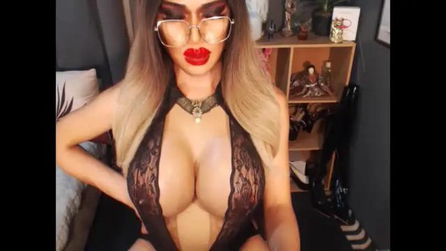 Image 7 of bigbomblhoraine Stream on Chaturbate on 19 days ago