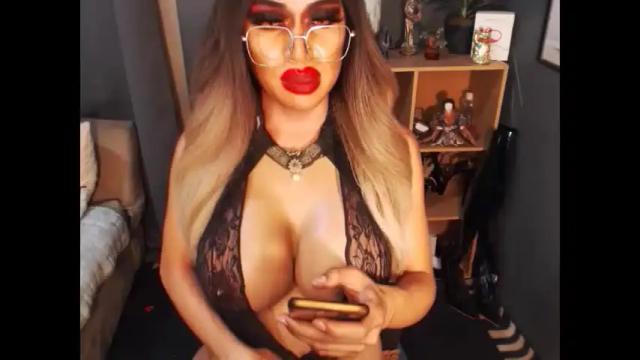 Image 2 of bigbomblhoraine Stream on Chaturbate on 10 days ago
