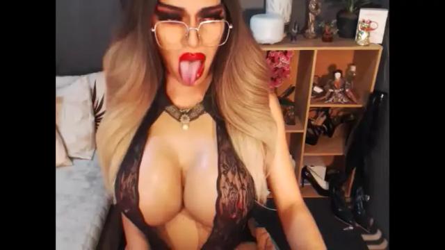 Image 7 of bigbomblhoraine Stream on Chaturbate on 7 days ago