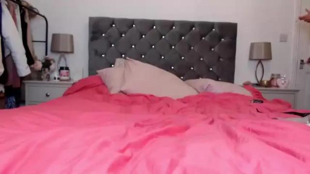 Image 7 of bigboobiebabex Stream on Chaturbate on 17 months ago