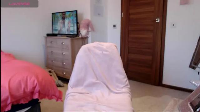 Image 6 of bigboobiebabex Stream on Chaturbate on 2 months ago