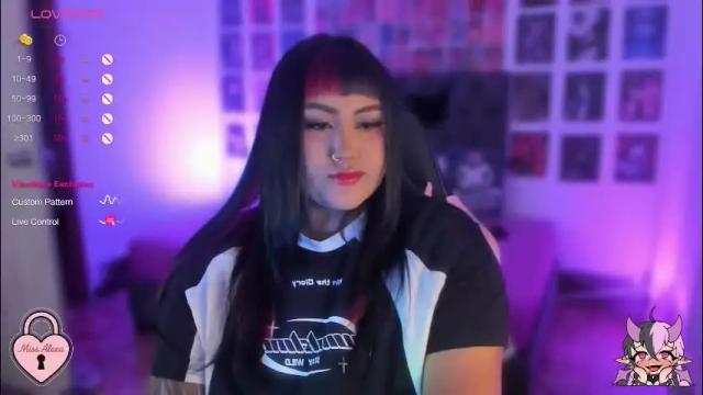 Image 10 of bigboobs_cloe Stream on Chaturbate on 2 months ago