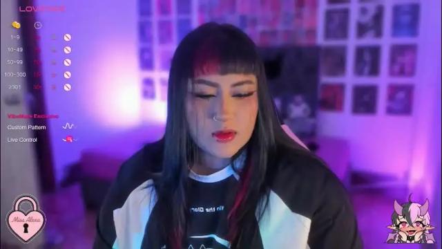 Thumbnail 3, bigboobs_cloe's Stream at Chaturbate, 2 months ago