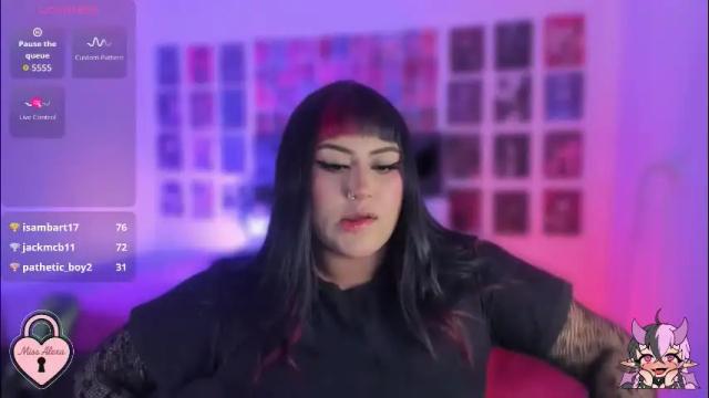 Image 8 of bigboobs_cloe Stream on Chaturbate on 2 months ago