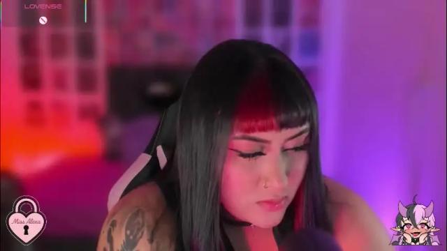 Image 2 of bigboobs_cloe Stream on Chaturbate on 2 months ago