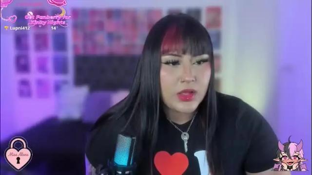 Image 7 of bigboobs_cloe Stream on Chaturbate on 1 month ago