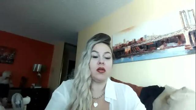 Image 4 of bigbreastsabrina Stream on Chaturbate on 13 days ago