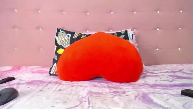 Image 3 of bigclit_luisa Stream on Chaturbate on 19 days ago