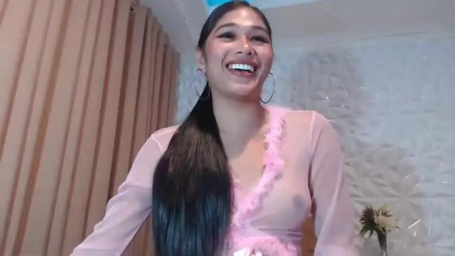 Image 4 of bigcockbella Stream on Chaturbate on 25 months ago