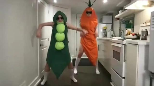 Image 8 of bigredcarrott Stream on Chaturbate on 25 months ago