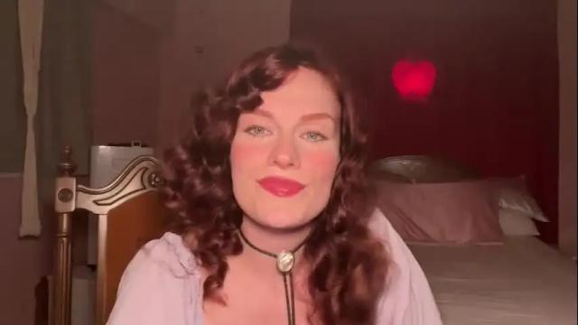 Image 2 of bigredcarrott Stream on Chaturbate on 25 months ago