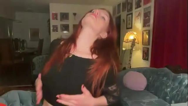 Image 8 of bigredcarrott Stream on Chaturbate on 23 months ago