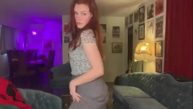 Image 3 of bigredcarrott Stream on Chaturbate on 23 months ago