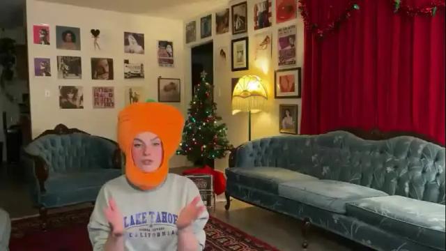 Image 11 of bigredcarrott Stream on Chaturbate on 22 months ago