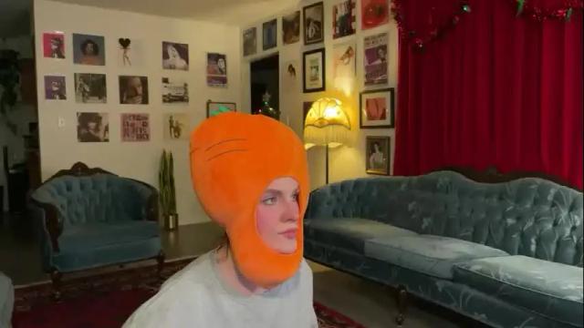 Image 6 of bigredcarrott Stream on Chaturbate on 22 months ago