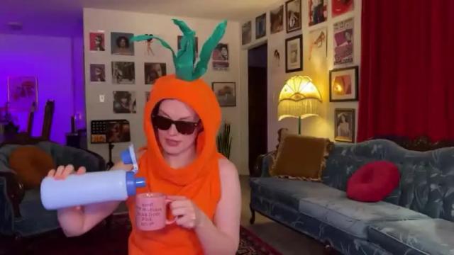 Image 4 of bigredcarrott Stream on Chaturbate on 21 months ago