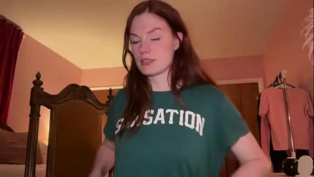Image 12 of bigredcarrott Stream on Chaturbate on 19 months ago