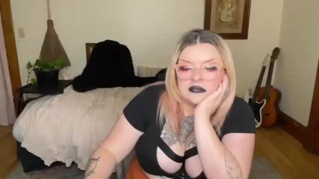 Thumbnail 3, bigtiddygoddess's Stream at Chaturbate, 23 months ago