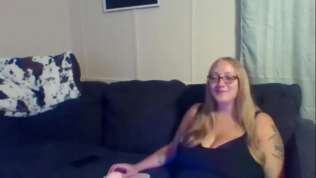 Image 3 of bigtittyboatboo Stream on Chaturbate on 1 month ago