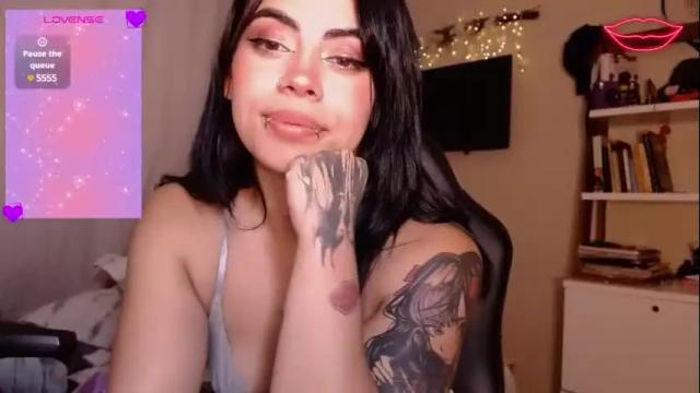 Image 12 of biigbooty_ Stream on Chaturbate on 4 months ago