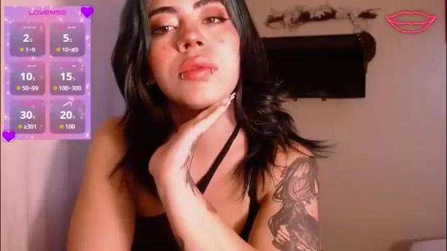 Image 3 of biigbooty_ Stream on Chaturbate on 25 days ago