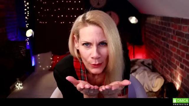Image 10 of bikerbarbiehu Stream on Chaturbate on 16 months ago